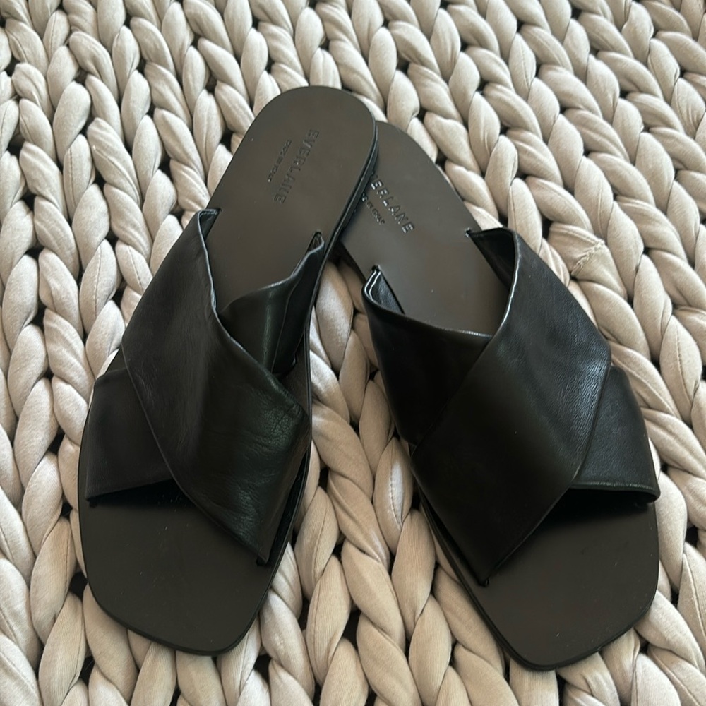 Everlane black leather slides size 10.5 women’s